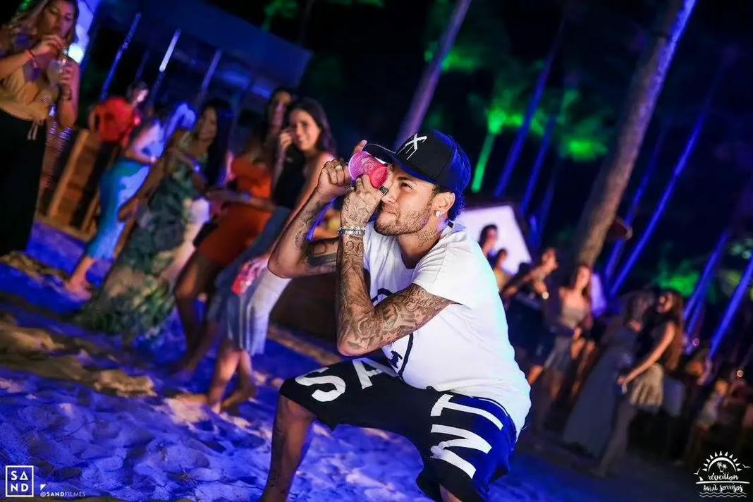 东契奇交易血赚，艾顿越打越猛，他坚信湖人阵容能够夺冠