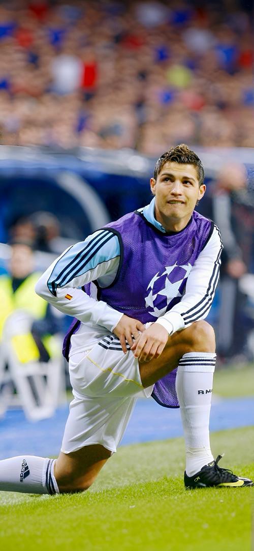 都体：邓弗里斯可能继续缺席与马竞比赛；泽林斯基已参加合练